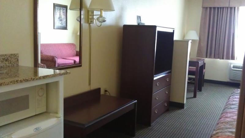 Super 8 By Wyndham Worth Area 2*